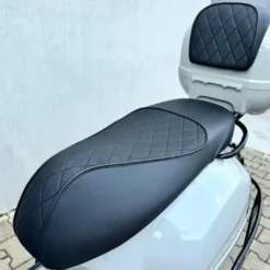 Vespa GTS310 Custom Chalk Grey 2026