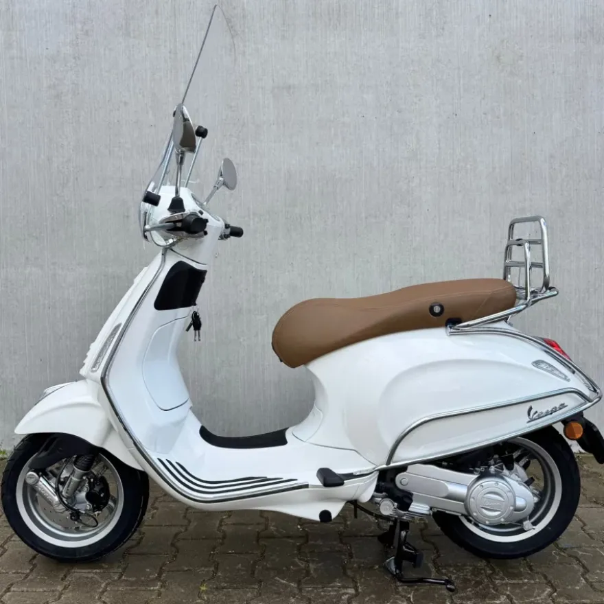 Vespa Primavera Facelift 2026 – Bianco Innocente