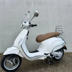 Vespa Primavera Facelift 2026 – Bianco Innocente