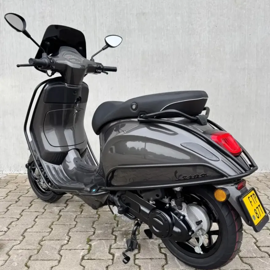 Vespa Sprint Agaath Grijs Facelift 2026