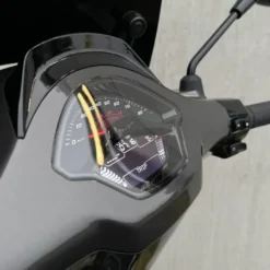 Vespa Sprint Agaath Grijs Full Option 2026