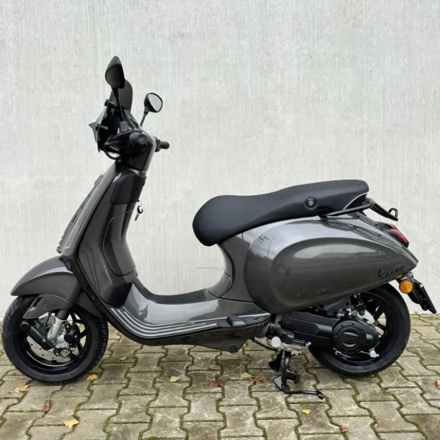 Vespa Sprint Agaath Grijs 2026 SUPERDEAL