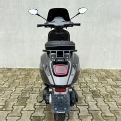 Vespa Sprint Agaath Grijs 2026 SUPERDEAL