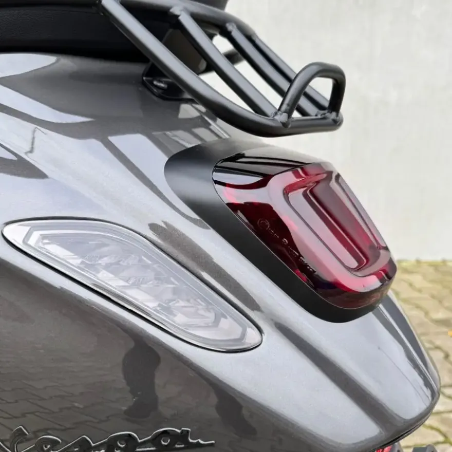 Vespa Sprint Agaath Grijs 2026 SUPERDEAL
