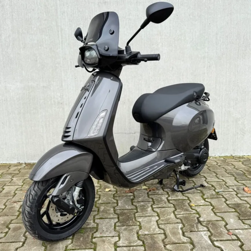 Vespa Sprint Agaath Grijs 2026 SUPERDEAL