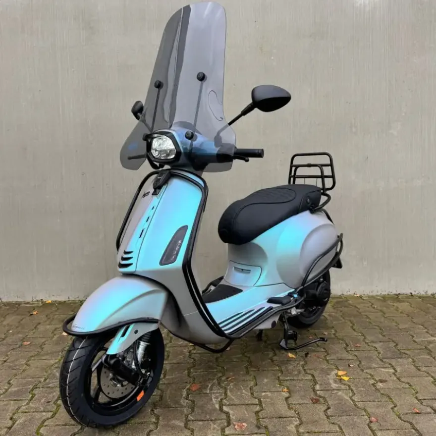 Vespa Sprint Aqua Chameleon Facelift 2026