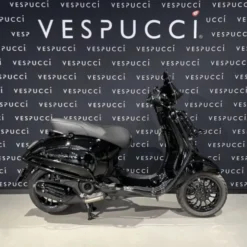 Vespa Sprint – Black on Black