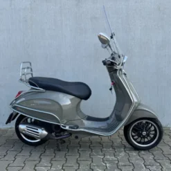 Vespa Sprint Custom Olive Green FJN-84-J