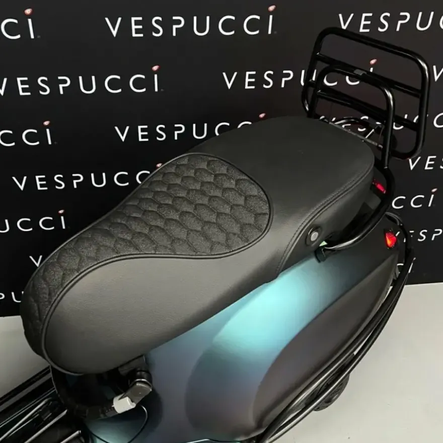 Vespa Sprint – Cycle blue