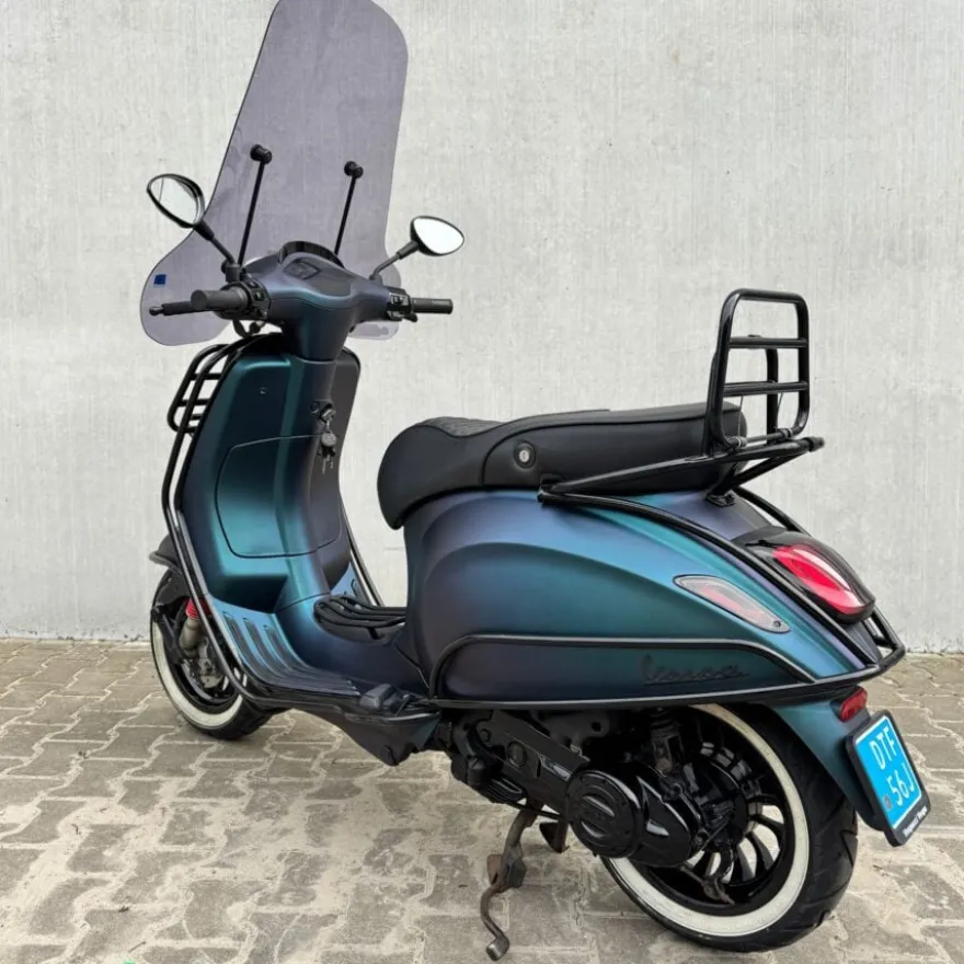 Vespa Sprint Cycle blue DTF-56-J