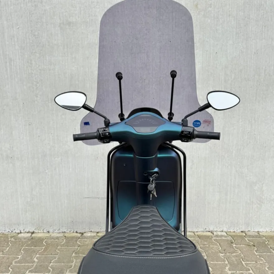 Vespa Sprint Cycle blue DTF-56-J