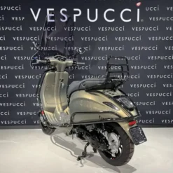 Vespa Sprint – Gold champagne