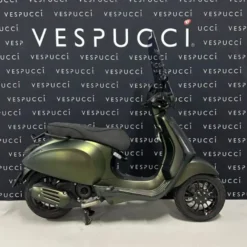 Vespa Sprint – Green to Gold