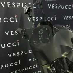 Vespa Sprint – Green to Gold