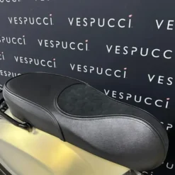 Vespa Sprint – 18K Gold