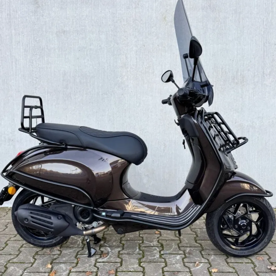 Vespa Sprint Marrakeh Brown Glossy Facelift 2026