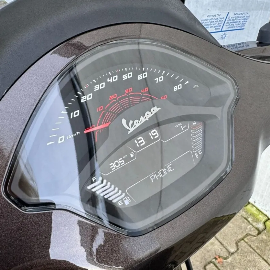 Vespa Sprint Marrakeh Brown Glossy Facelift 2026