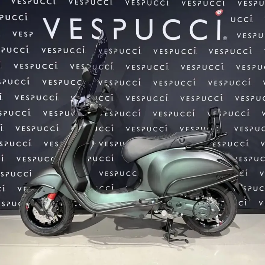 Vespa Sprint – Opaco cycle green