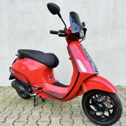 Vespa Sprint Rosso Coraggioso 2026 Pakket 1