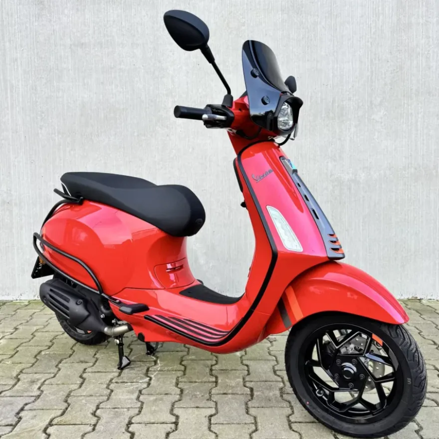 Vespa Sprint Rosso Coraggioso 2026 Pakket 1
