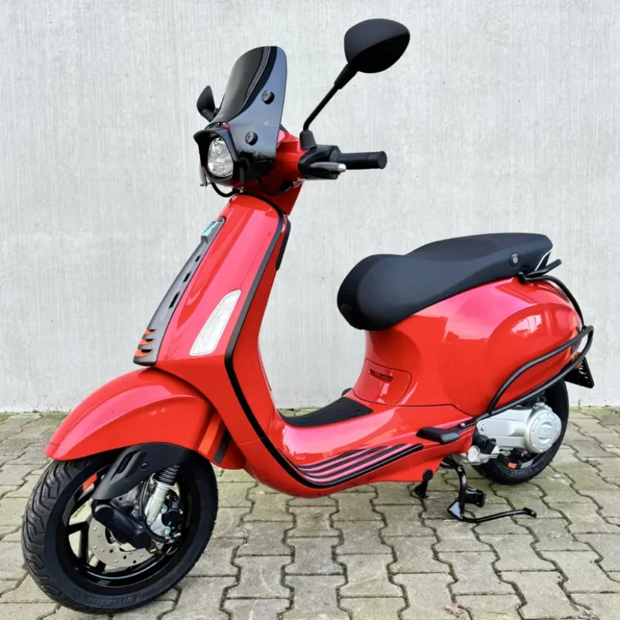 Vespa Sprint Rosso Coraggioso 2026 Pakket 1