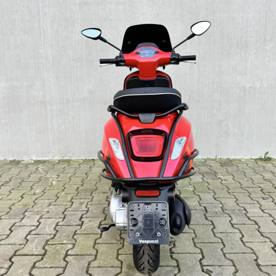 Vespa Sprint Rosso Coraggioso 2026 Pakket 1
