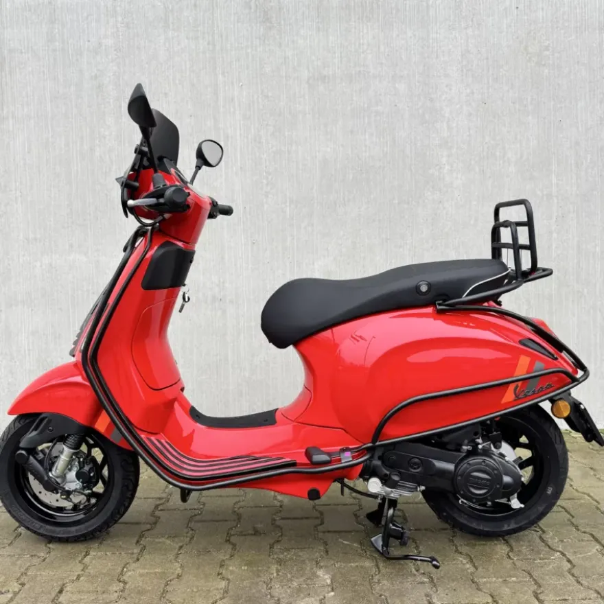 Vespa Sprint Rosso Coraggioso Facelift 2026 Pakket 2