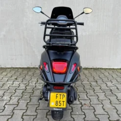 Vespa Sprint Sport Mat Zwart FTP-85-T
